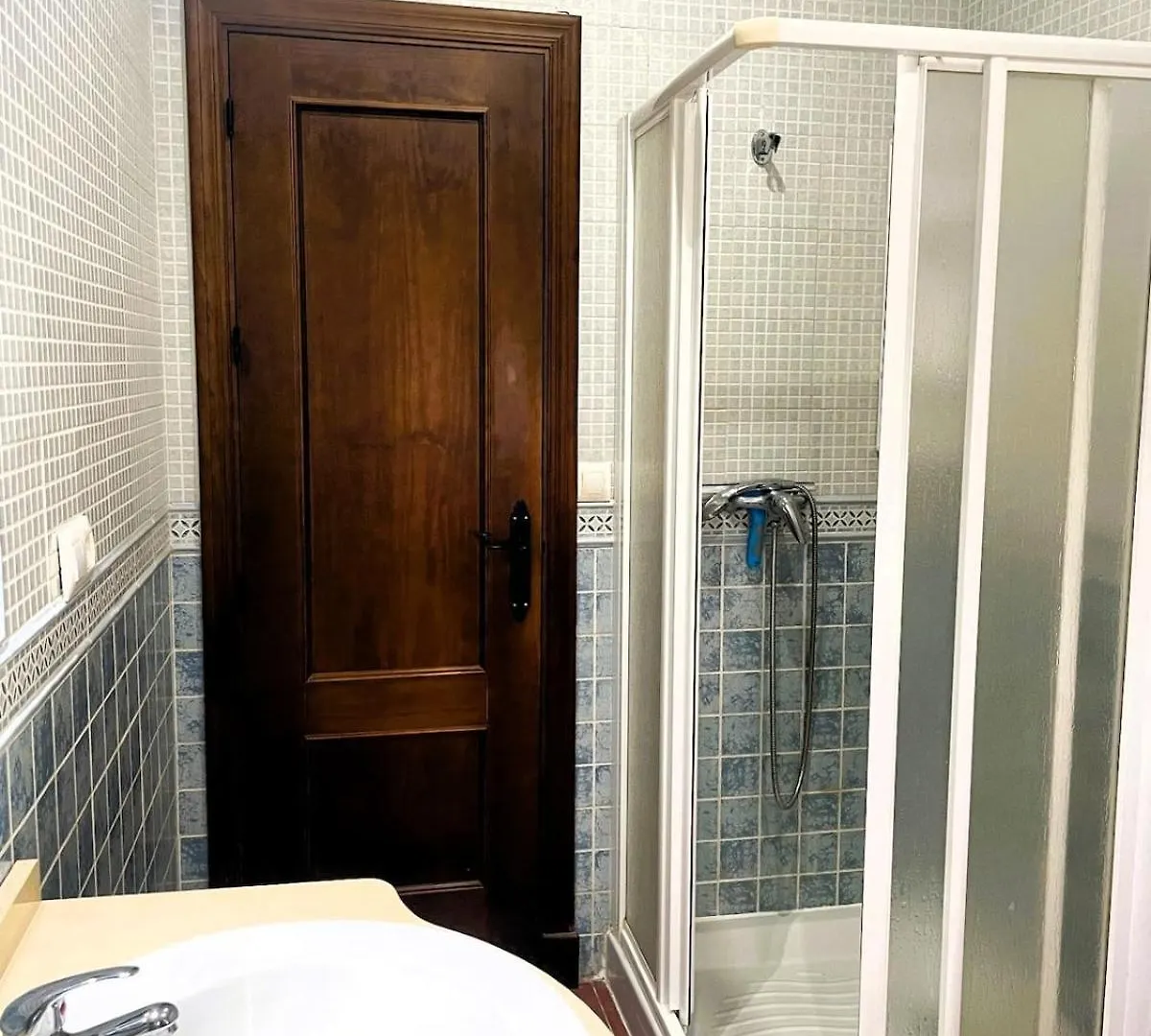 Chalet Familiar Relax Con Piscina 치클라나 데 라 프론테라